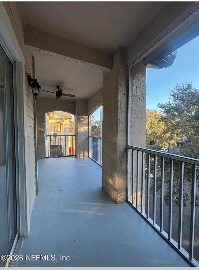 Building Photo - 120 Veracruz Dr