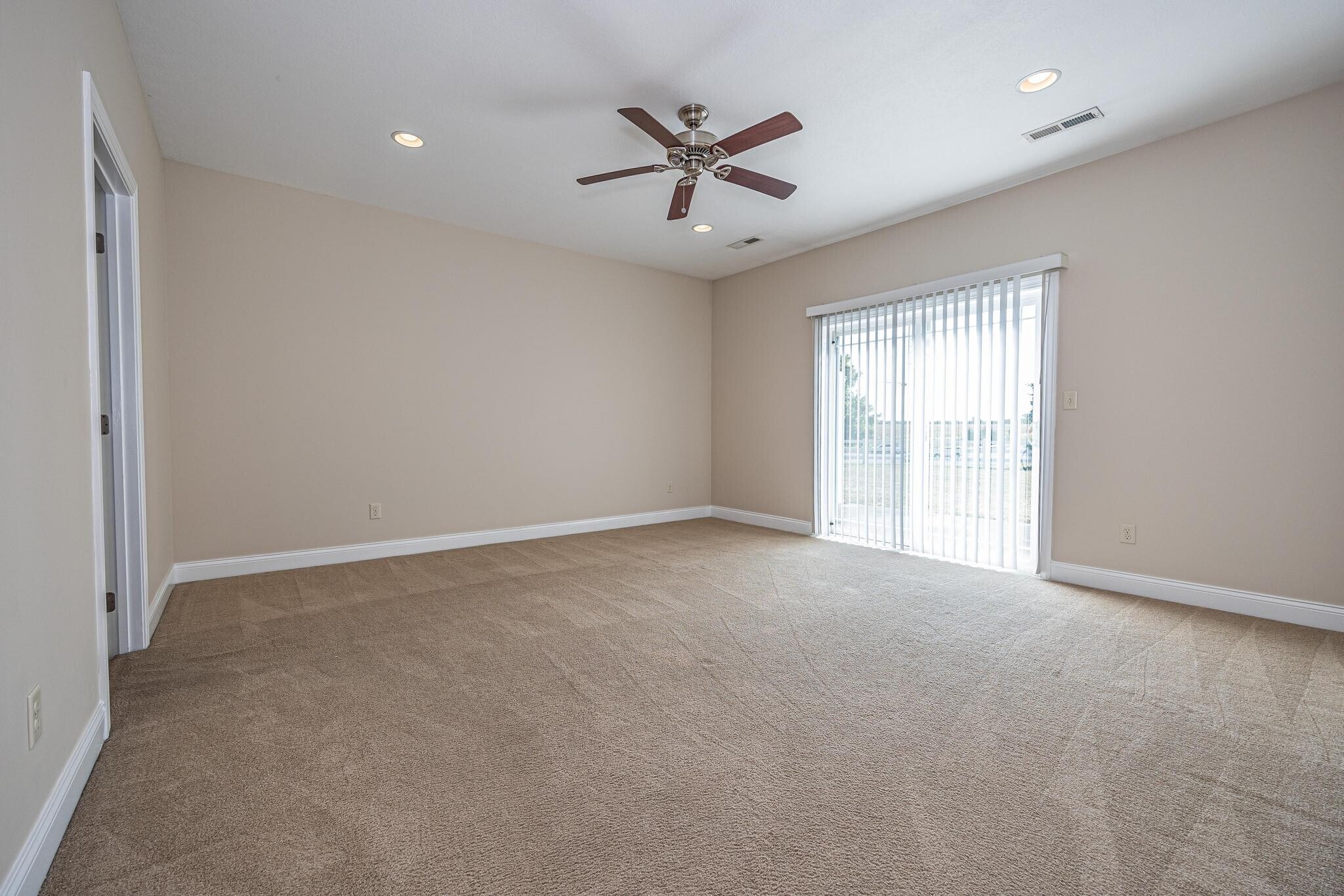 Building Photo - 4463 Downey St