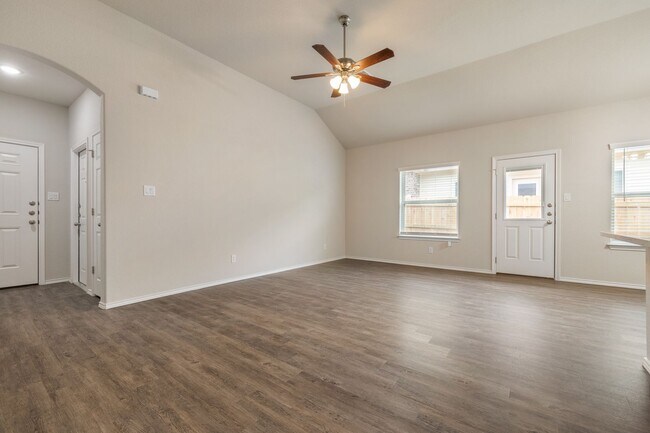 Building Photo - 9211 Canyon Bnd