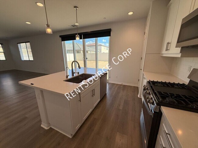 Building Photo - 6030 W Ave J 9