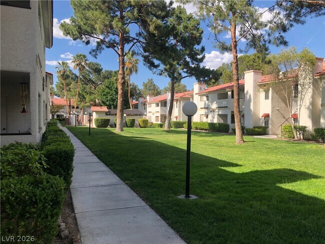 Building Photo - 6673 W Tropicana Ave