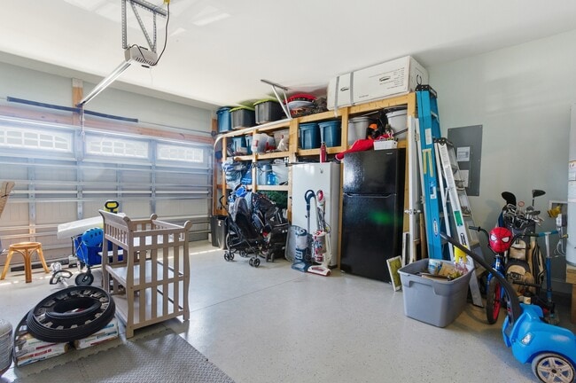 Building Photo - 2012 Snapper St