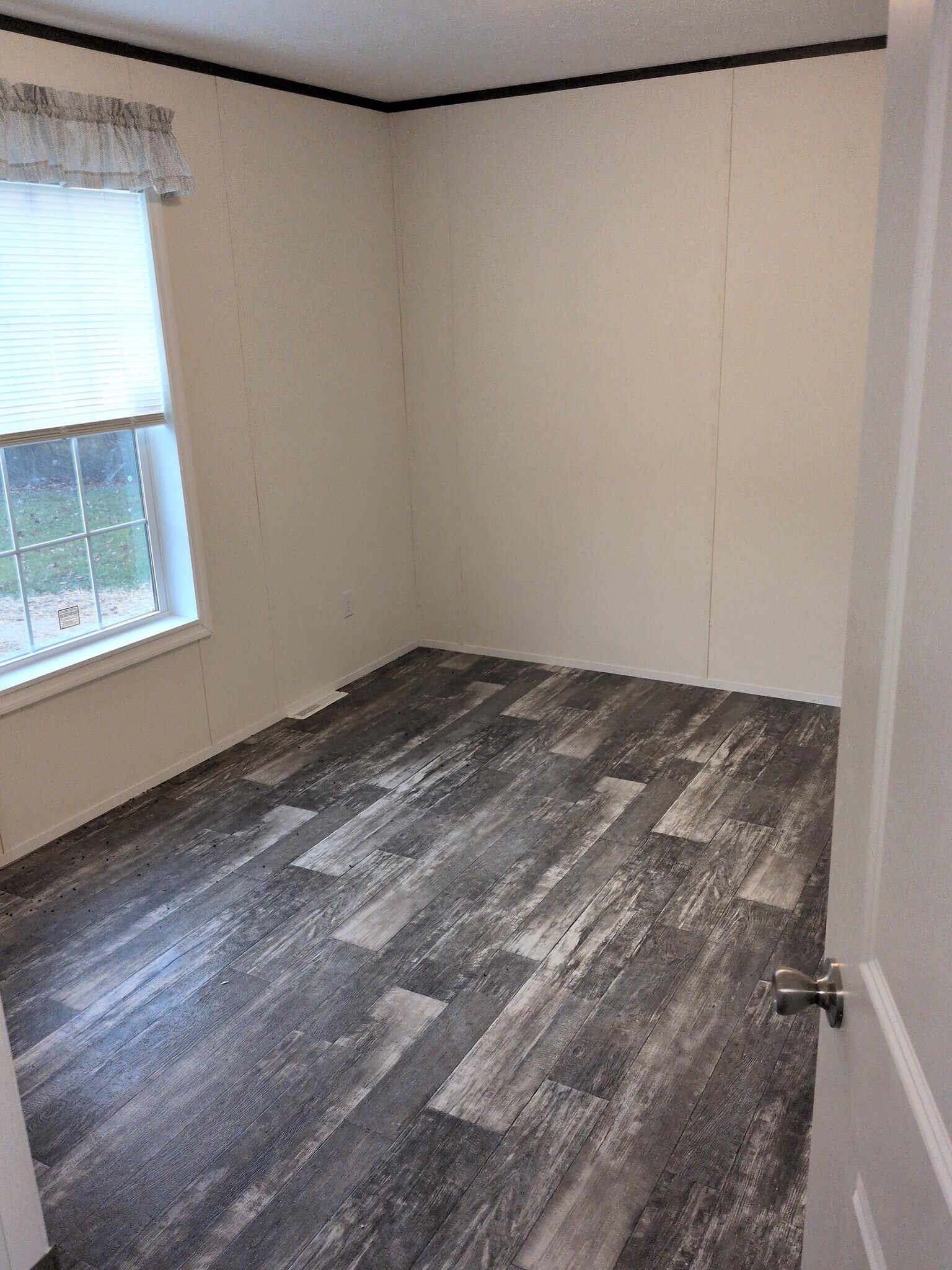 Building Photo - 55 Beverly Ln