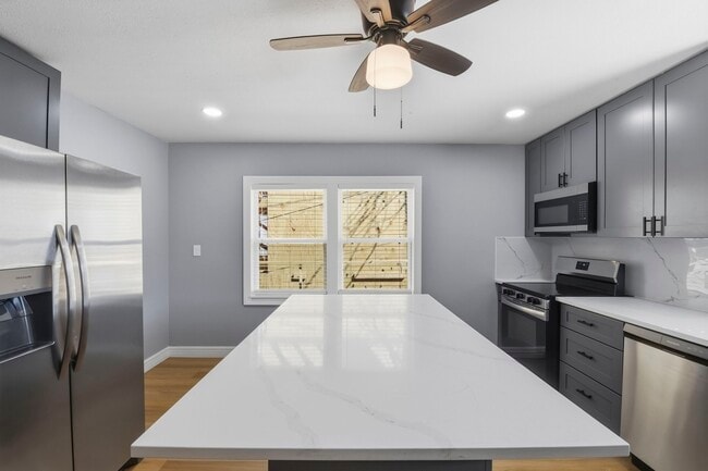 Building Photo - 1415 Avenue H