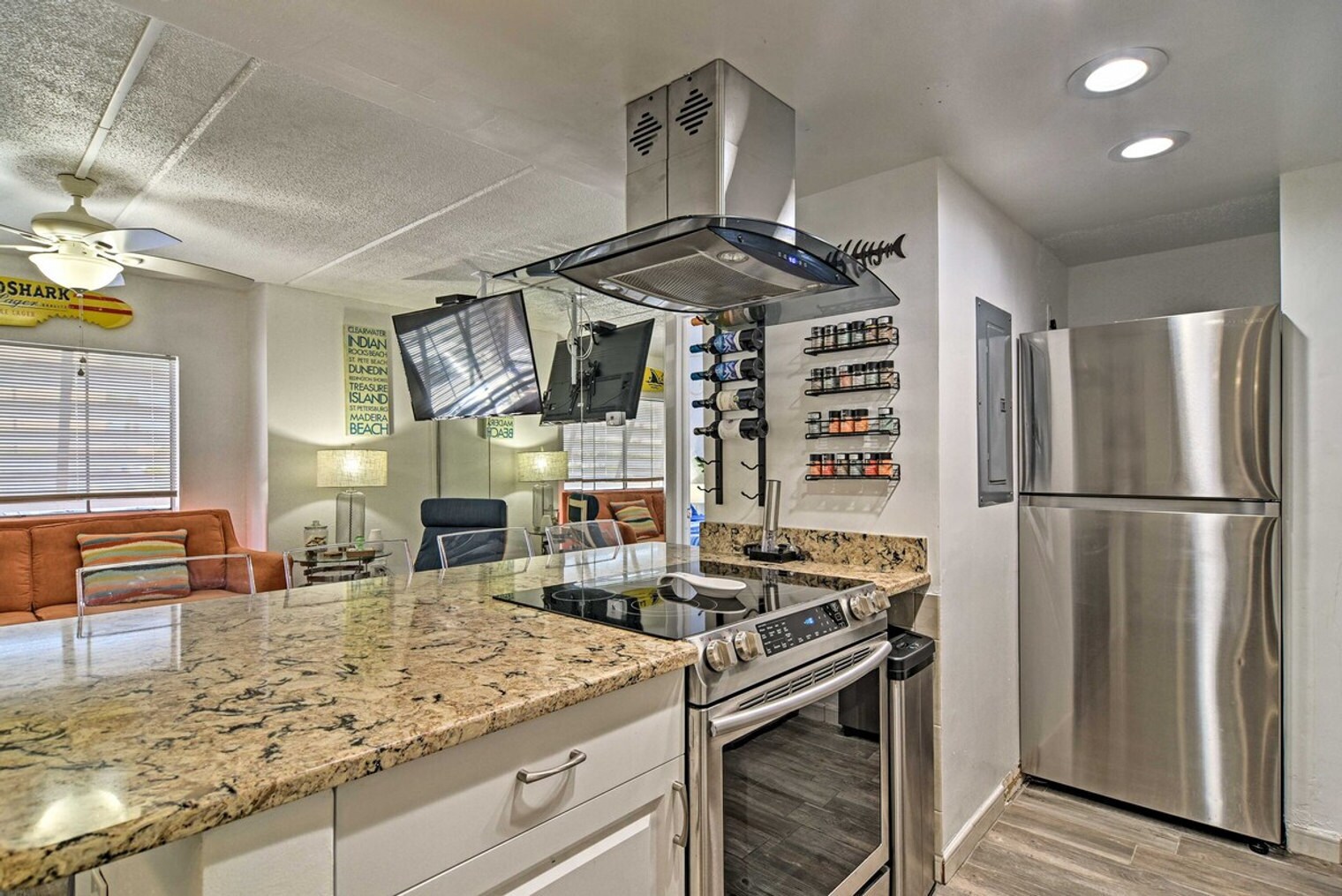 Building Photo - 8931 Blind Pass Rd