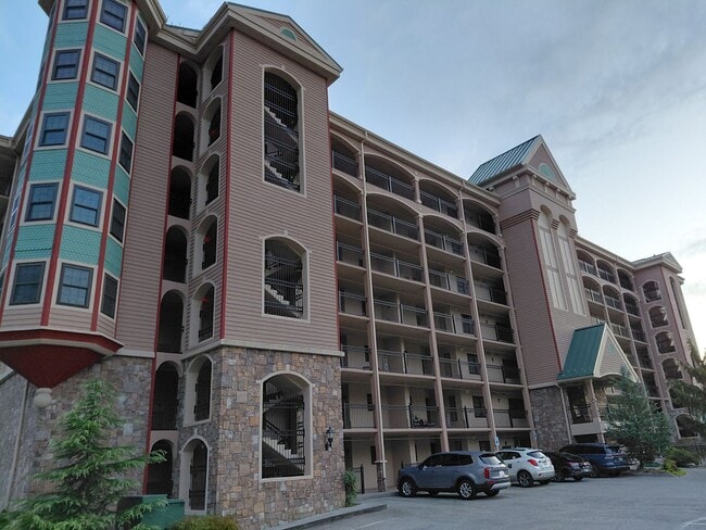 Primary Photo - Turnkey Furnished Condo