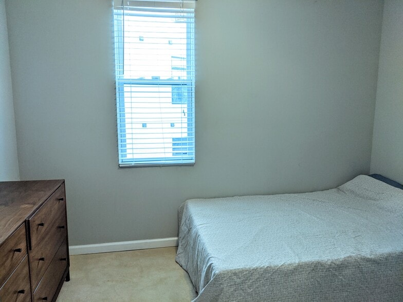 Guest Bedroom - 1215 I St SE