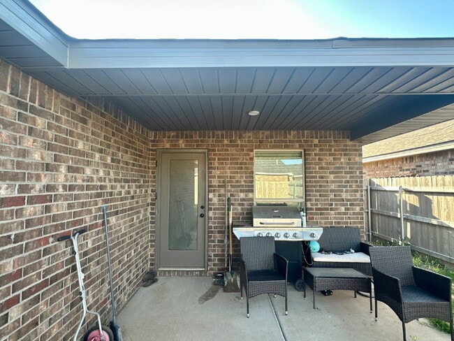 Building Photo - 4/2/2 in Frenship ISD!
