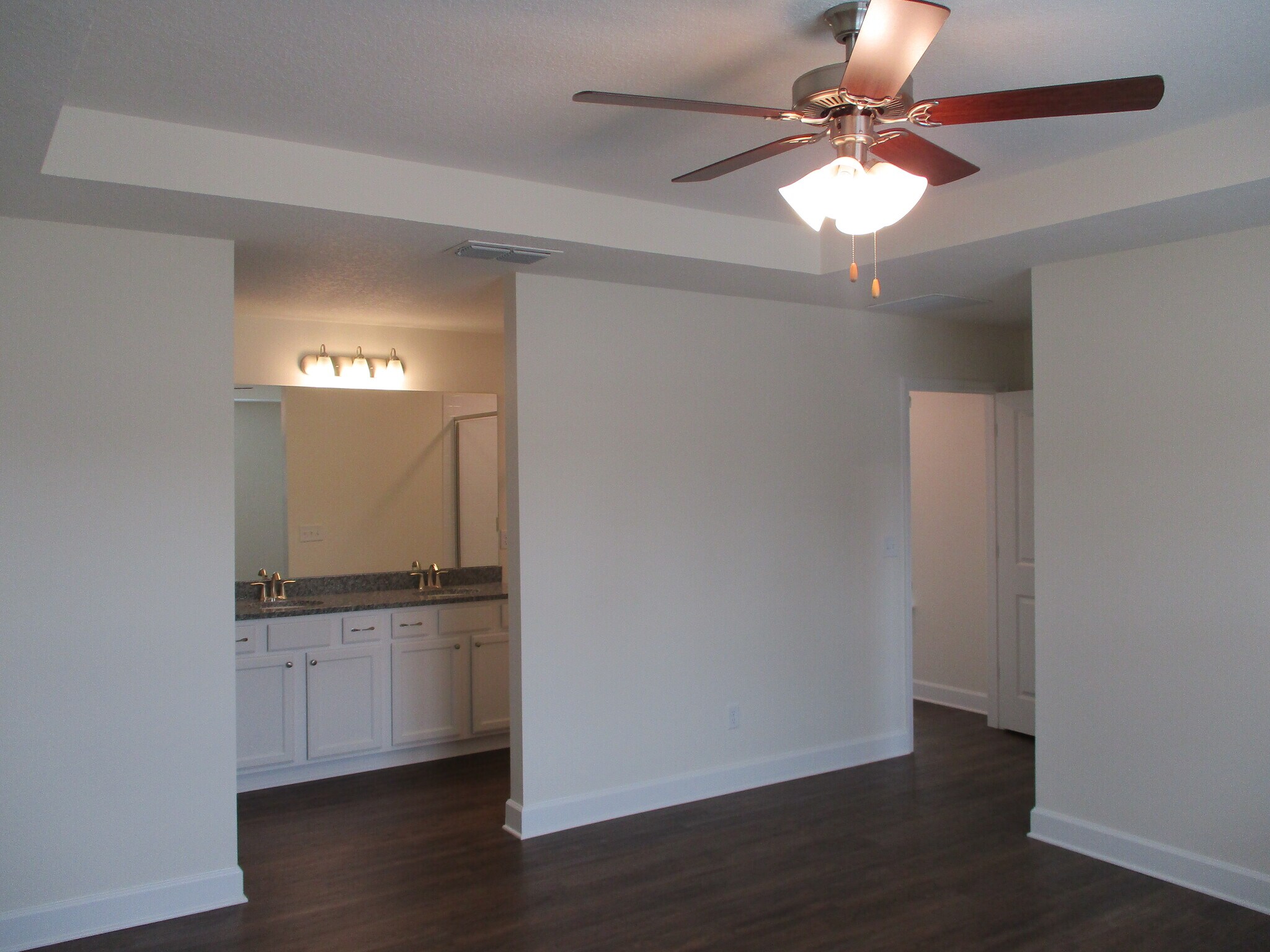 Building Photo - 10302 Watercrest Ct