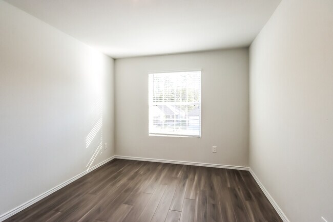 Building Photo - 22235 Red Knot Run