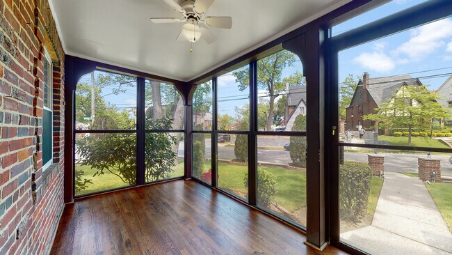 Building Photo - 18284 Radnor Rd