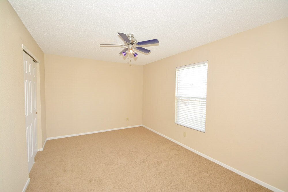 Building Photo - 5660 Grassy Bank Dr