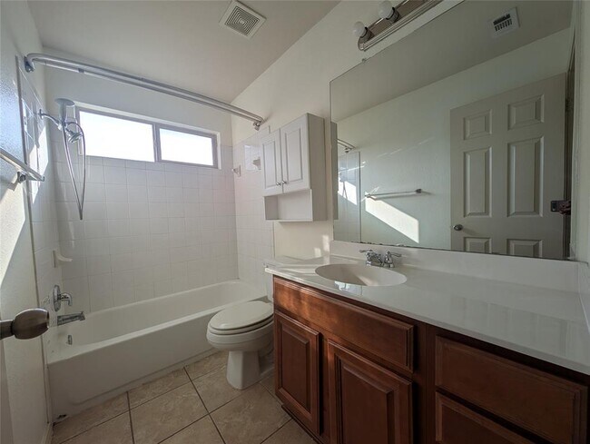 Building Photo - 1602 Westmeadow Trail