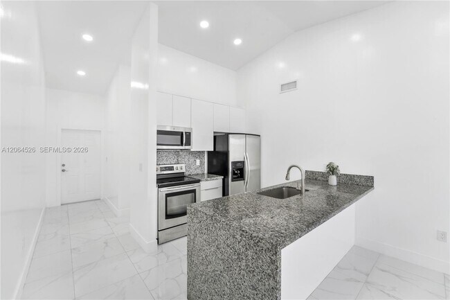 Building Photo - 6742 NW 188th Terrace
