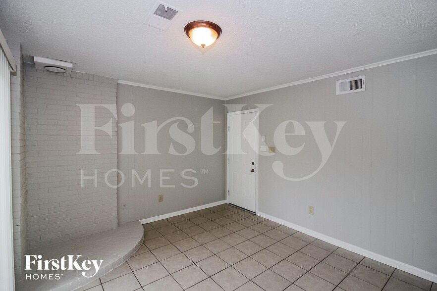 Building Photo - 4094 Berrybrook Cove