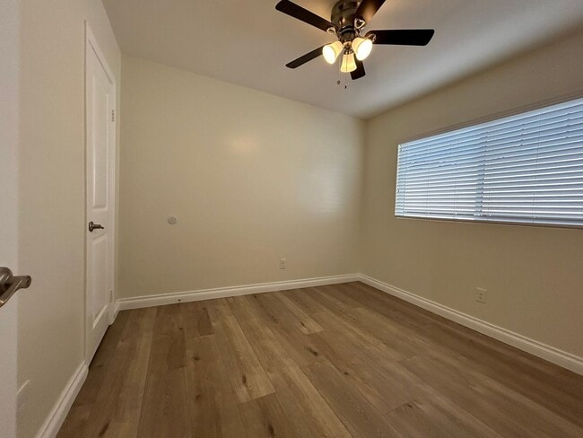 Building Photo - Stylish Remodel Near Beach & Downtown