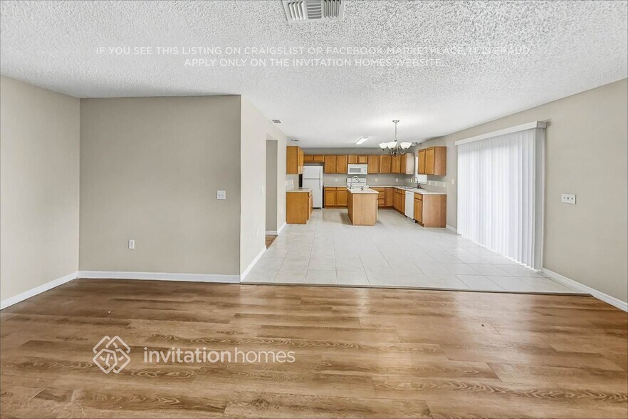 Building Photo - 1225 Howland Blvd