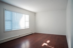 Building Photo - 82 McLellan St