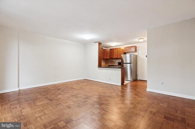 Building Photo - 950 25th St NW