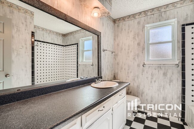 Building Photo - 5407 Marshfield Ct