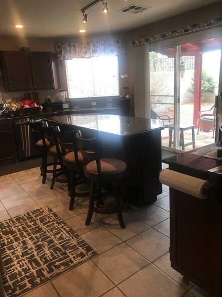 Island in Kitchen - 1317 Olvera way
