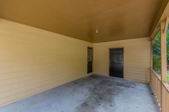 Building Photo - 4174 Warren Rd