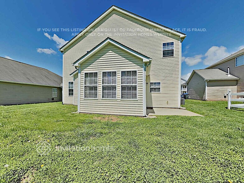 Building Photo - 4020 Linville Falls Ln