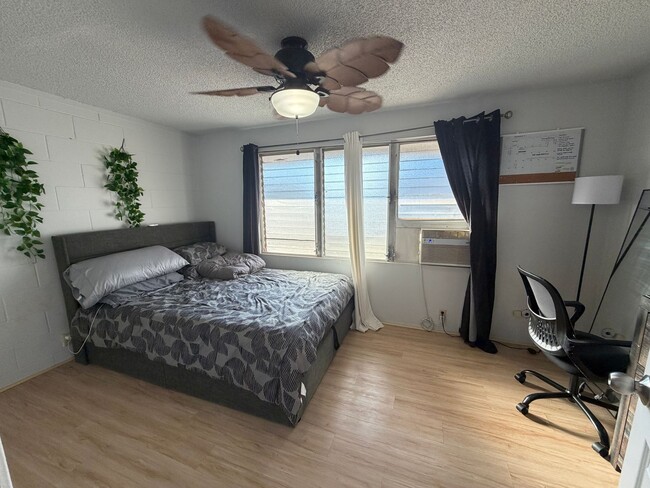 Building Photo - Bright Two Bedroom in Ewa Beach