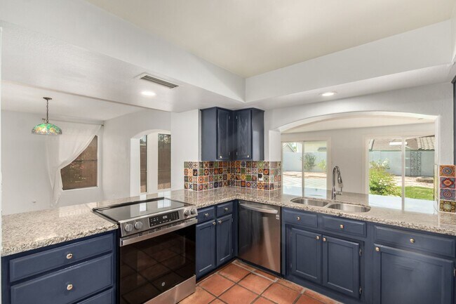 Building Photo - Inviting 4-Bedroom Home with Included Land...