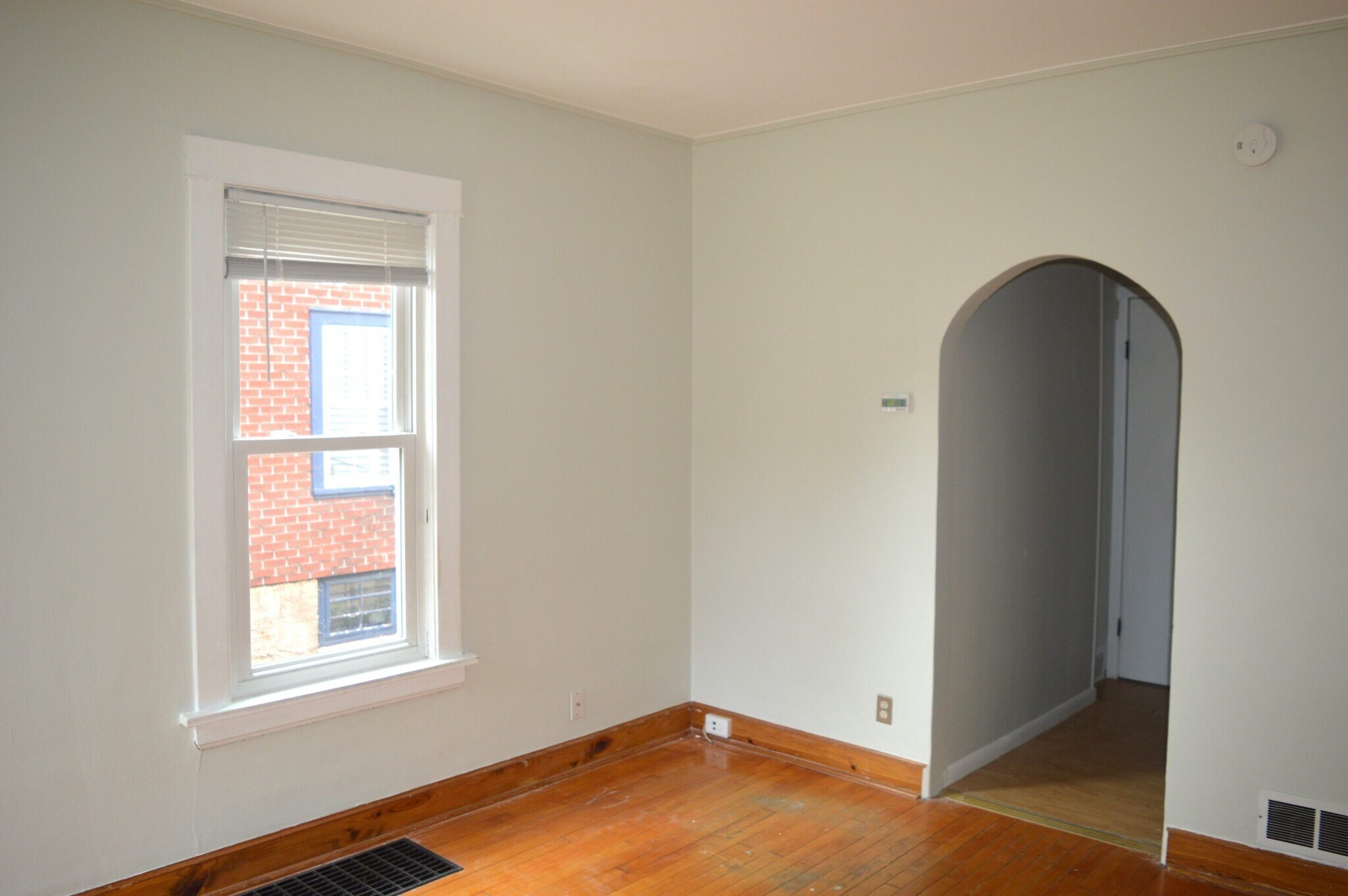 Building Photo - 142 S Marquette St