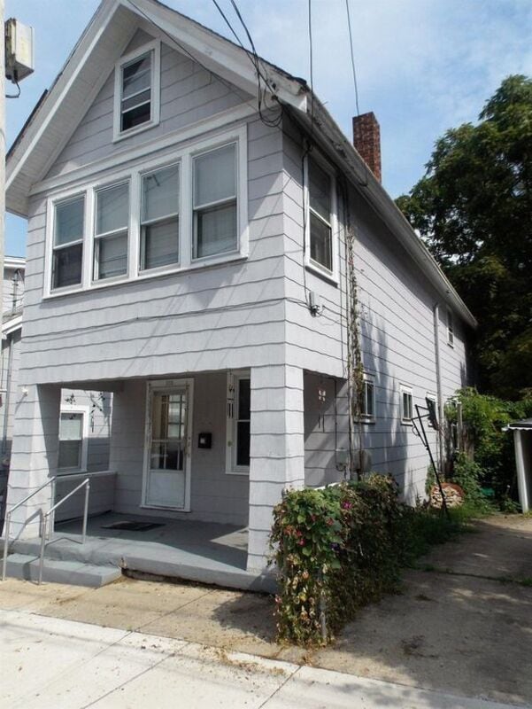 Building Photo - 212 Jackson Ave