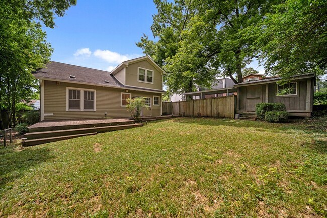 Building Photo - Charming 3BE/2BA cottage in a great location of Belmont-Hillsboro!
