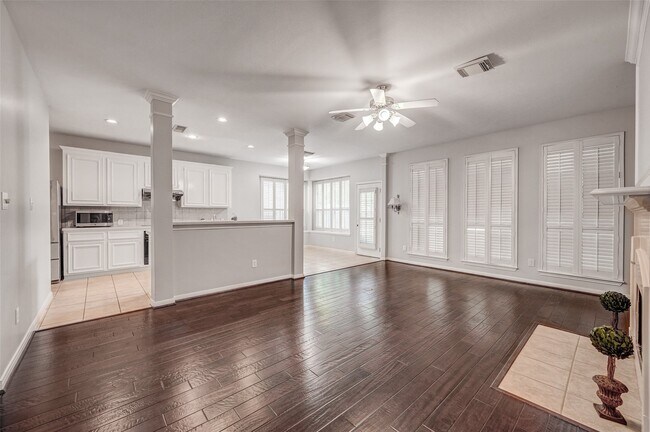 Building Photo - 22726 Shannon Falls Ct