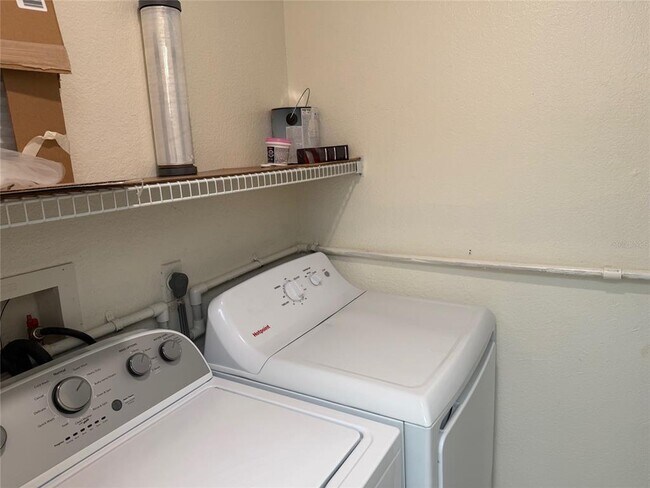 Building Photo - 1203 Saxony Cir