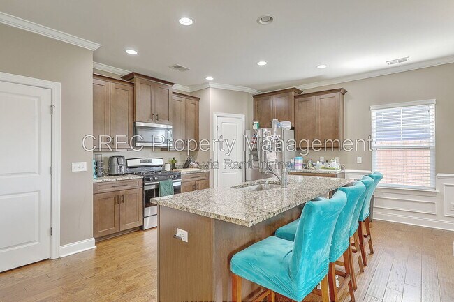 Building Photo - 1157 Leary St