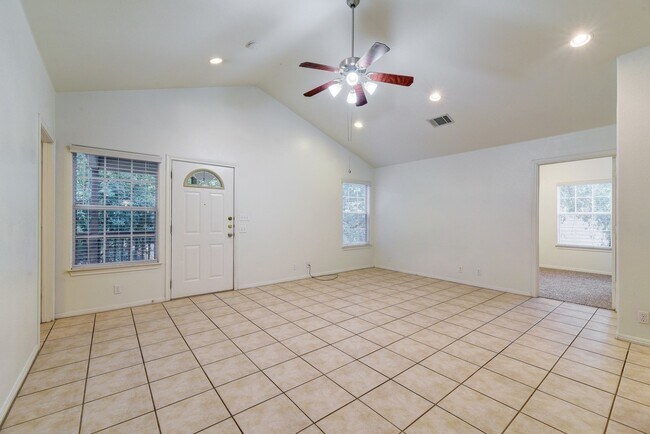 Building Photo - 106 E 46th St