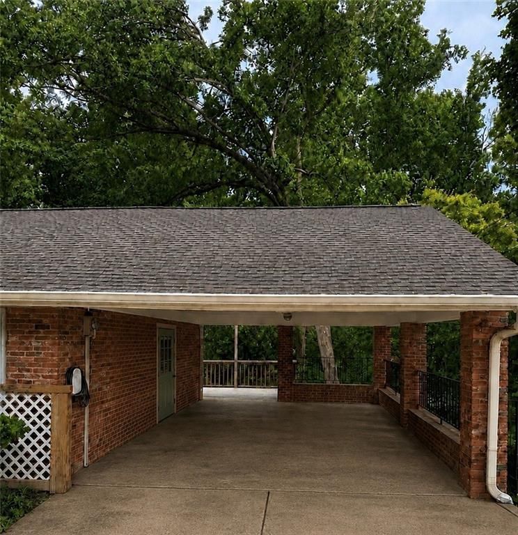 Building Photo - 505 Forest Hills Dr