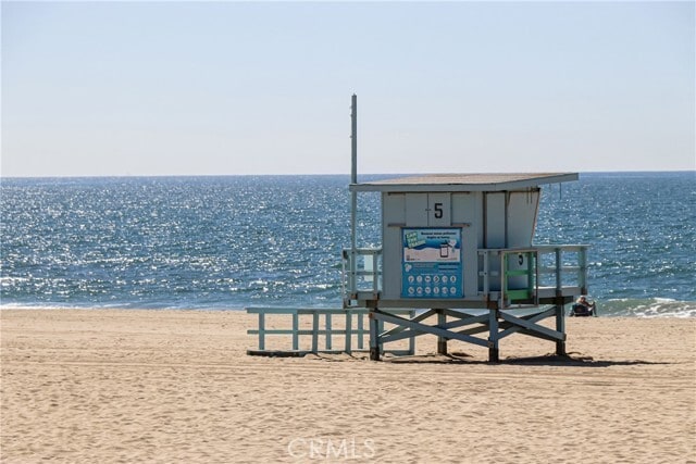 Building Photo - 532 The Strand