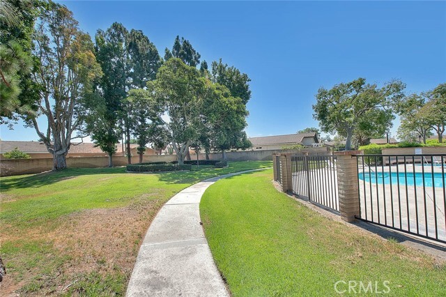 Building Photo - 12112 Spencer Dr
