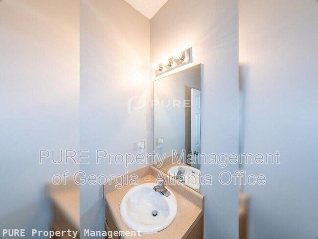 Building Photo - 204 Bella Vista Terrace