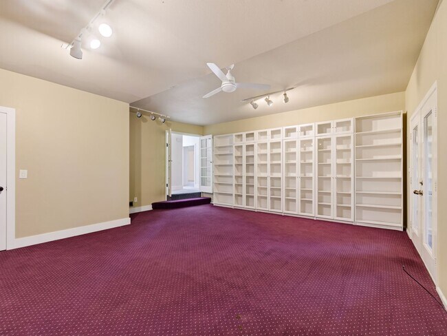 Building Photo - 11107 Gambel Oak Cir