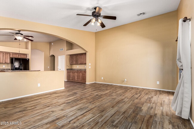 Building Photo - 29604 N Balmoral Pl