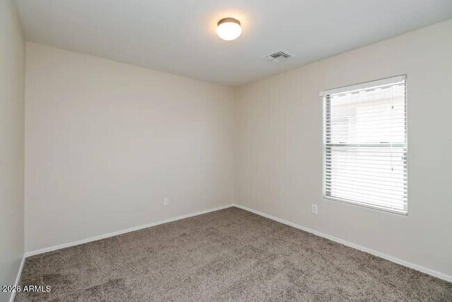 Building Photo - 7811 S 63rd Dr