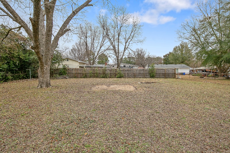 Building Photo - 4442 Wellington Dr