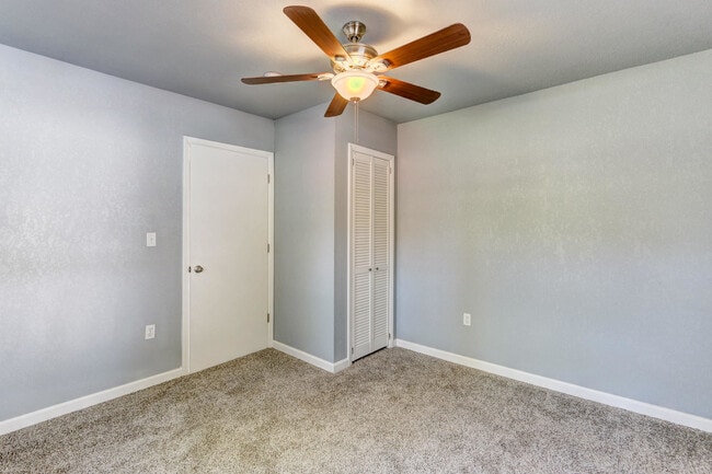 Building Photo - Remodeled Retreat w/ Covered Patio, Front ...