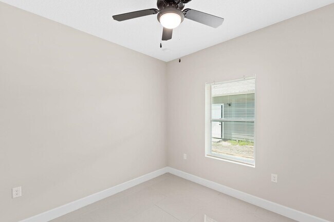 Building Photo - 2770 Schaller Rd