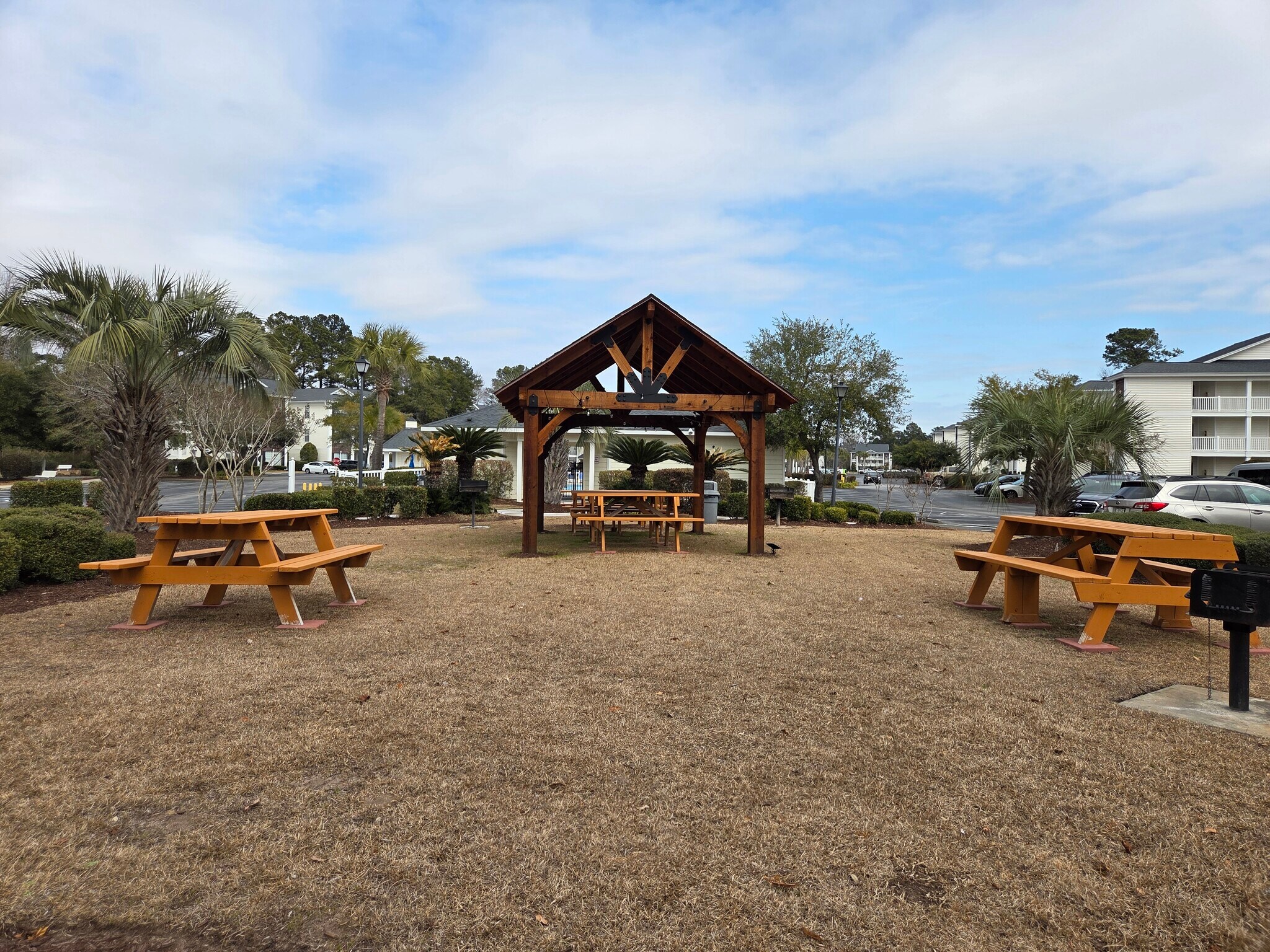 Building Photo - 1258 River Oaks Dr