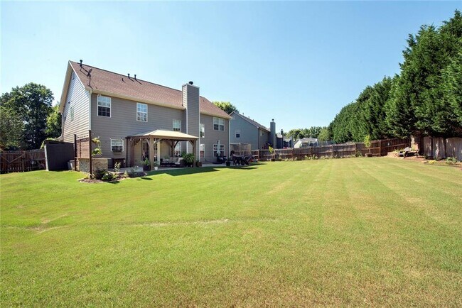 Building Photo - 1504 Belfaire Lake Tr