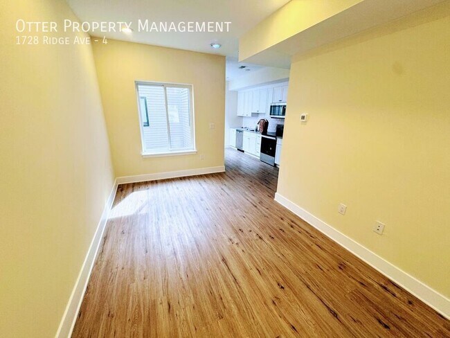 Primary Photo - 1728 Ridge Ave