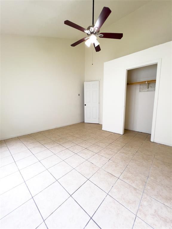 Building Photo - 2827 Waypark Dr